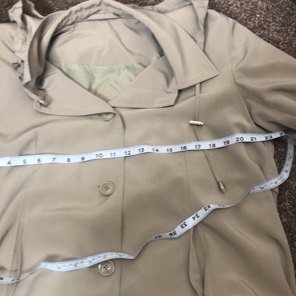 Regent park tan button up trench coat size large - Picture 9 of 9